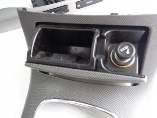 Cadre de cendrier OEM 1 pour Toyota Avensis T25 image 5