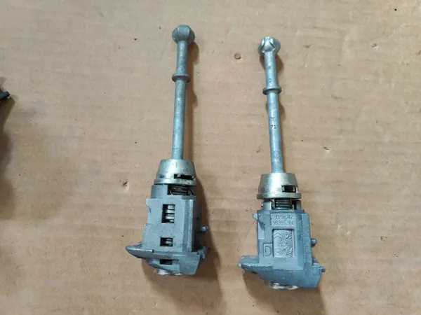 Bouchon de Réservoir & Serrures Peugeot OE d'Occasion image 6