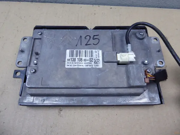 OEM 9805089780-03 radio-näyttö Citroen C4 Picasso II:lle image 3