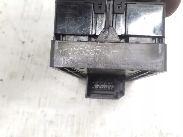 Audi Q7 4L 2012 Fensterknöpfe rechte Seite OEM 4F0959851J image 4
