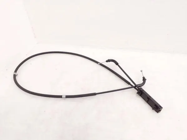 Cable de cierre capó BMW OE 8737163 - Usado image 2
