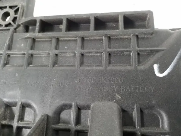 Suporte bateria Hyundai OEM 37150K4000 - Usado image 3