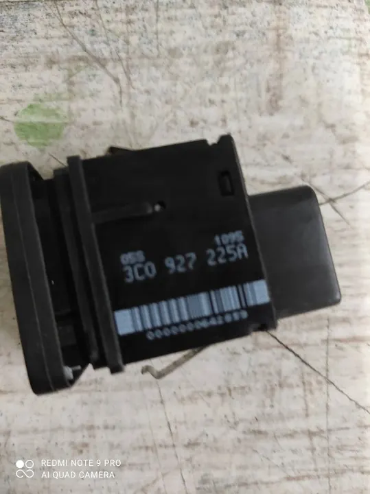 Handbremsknopf PASSAT B6 2008 3c0927225a image 3