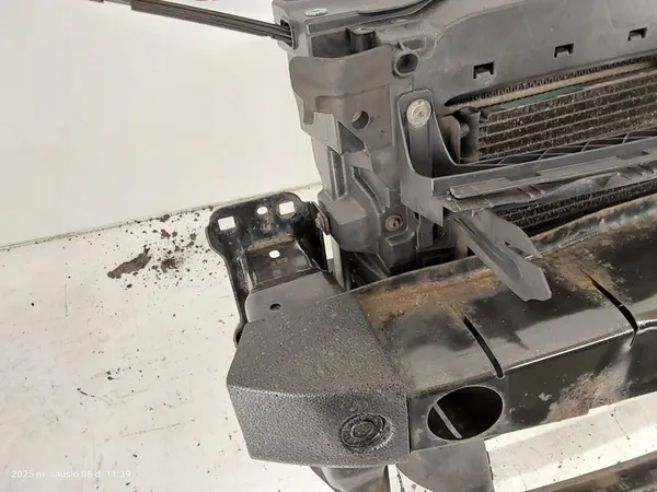 Frontstoßstange Volkswagen Jetta VI 2010 5C0820411F image 7