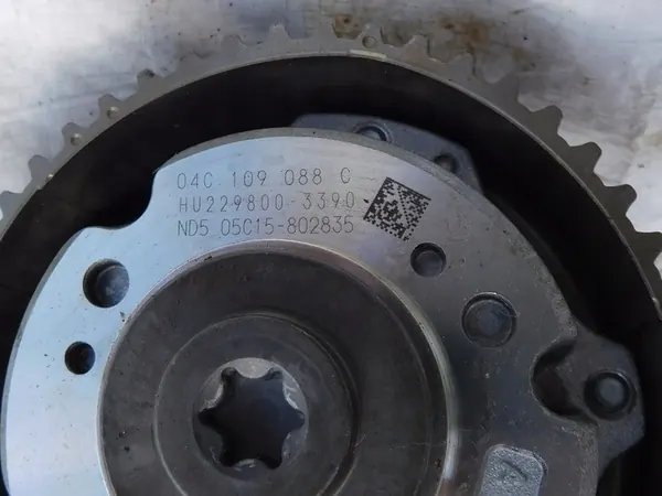 VW T-ROC 1.0 TSI TFSI 2019 Vario Faskugga 04C109088C image 3