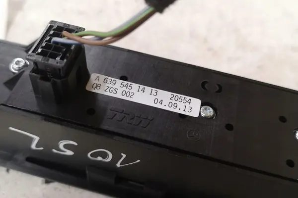 Achterste rechter raambedieningsknop MERCEDES-BENZ VIANO image 2