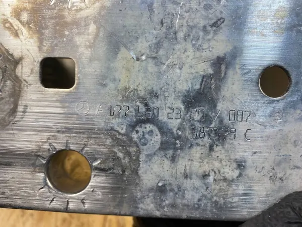 Zone de déformation avant OEM A1776202300 Mercedes image 9