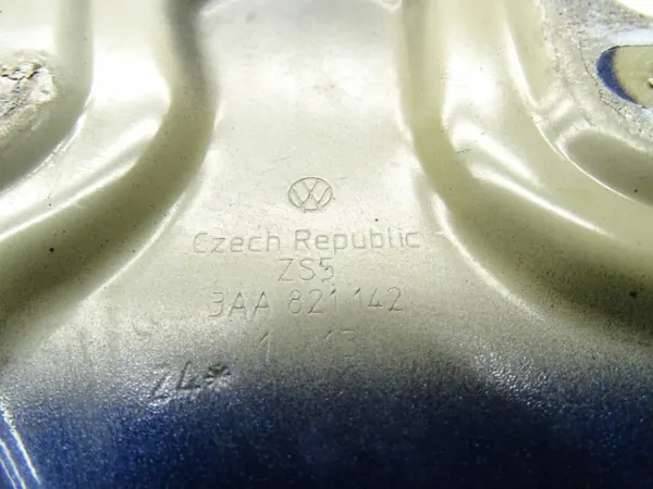 Kotflügelhalter vorne rechts OEM 3AA821142 VW Passat B7 image 4
