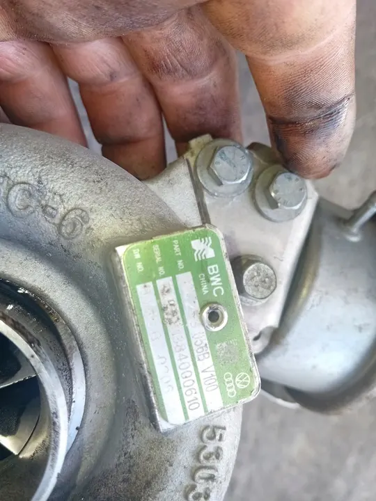 Turboaggregat 03L253056B Vw Tiguan Passat B7 B6 2.0TDI image 4