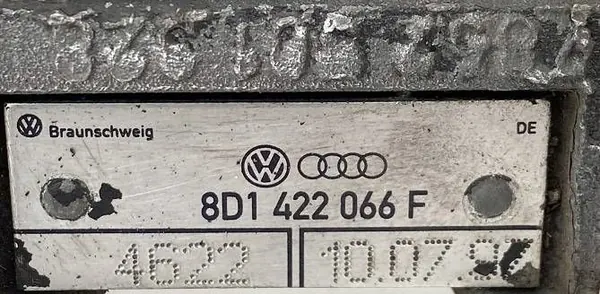 VW Passat B5 styrväxel OEM 8D1422066F image 3