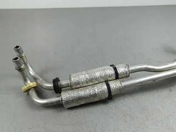 2022 Jeep Grand Cherokee WL Tuyau de refroidissement d'huile image 2