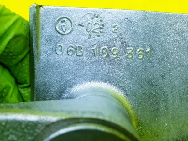 Base tensor correa distribución OEM 06D109361 Audi A4 A6 image 5