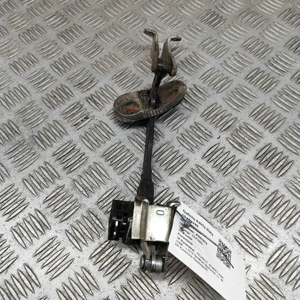 Peugeot Boxer 2018 Parada de porta traseira esquerda image 2