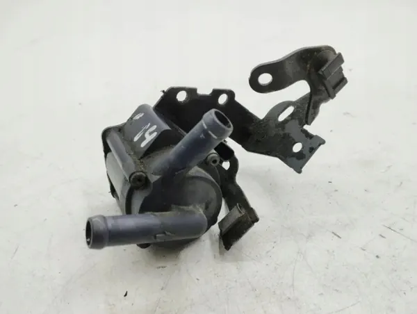 Mini Cooper waterpomp OEM 61935980 - Gebruikt image 2