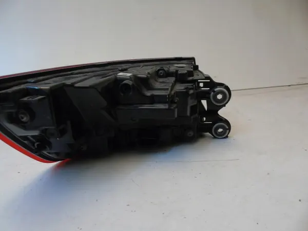 Audi A4 B9 berlina lámpara trasera 8W5945092AC image 3