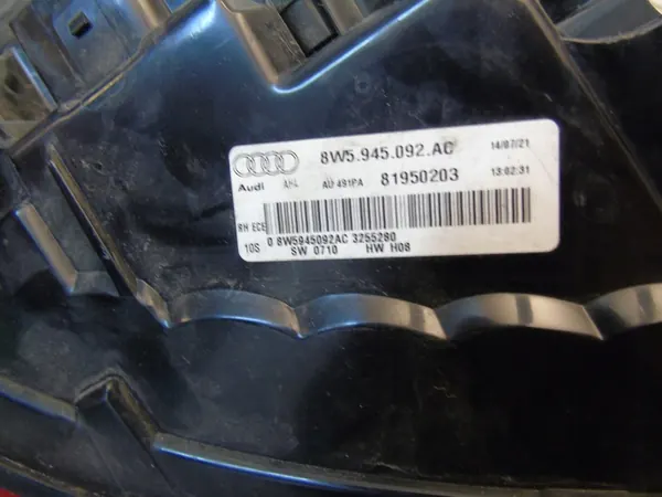 Audi A4 B9 berlina lámpara trasera 8W5945092AC image 4