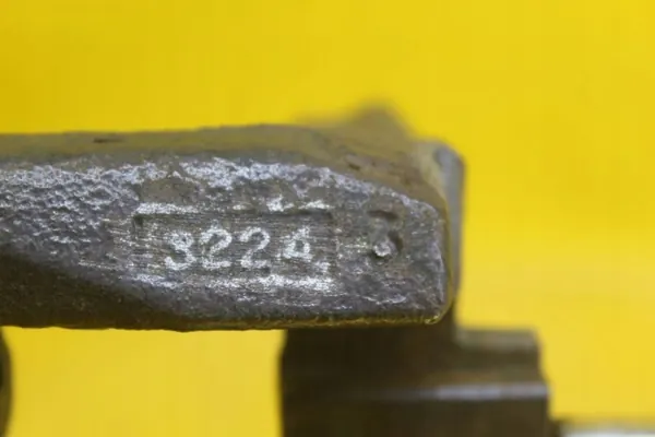 OEM 3224 12393 Voorste Klembeugel Links & Rechts Audi A6 C6 image 3