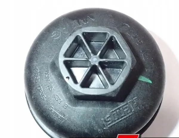 Oljefilterlock 2.0TDI Audi A6 C7 03N115433B image 2