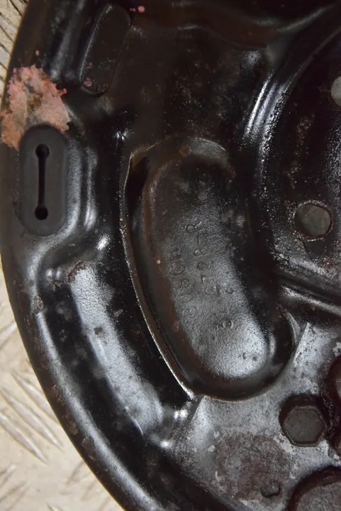 Plaque d'ancrage arrière droite JEEP CHEROKEE LIBERTY KJ image 4