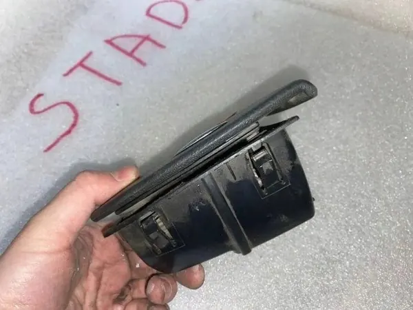 Cendrier Mercedes W211 Droit Arrière Bleu OEM 2118100830 image 4