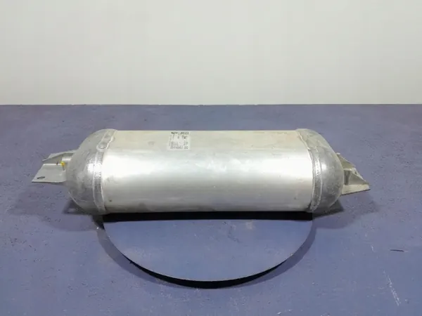BMW X7 G07 Luchtdruktank OEM 6878492 image 4
