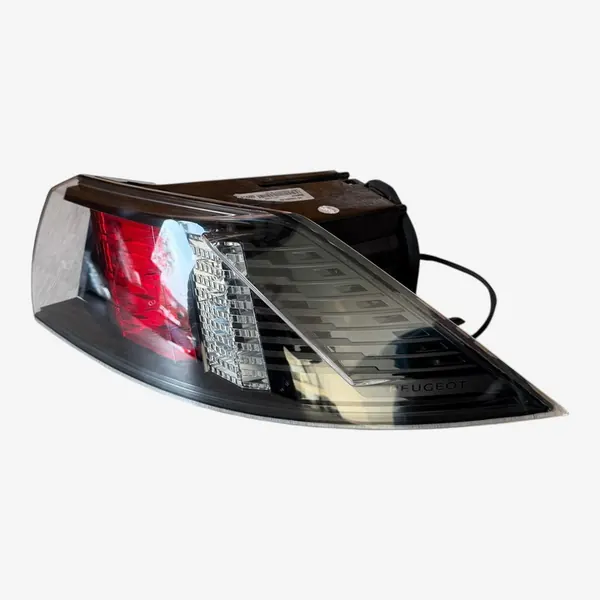 Lámpara trasera derecha Peugeot 508 II 2023 OEM 9813508380 image 2