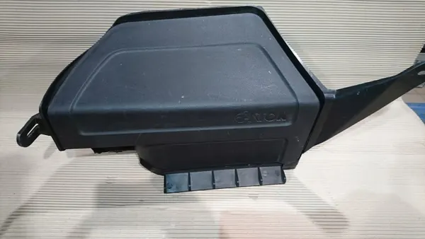 Altavoz subwoofer OEM 5E0035412 - Usado image 2