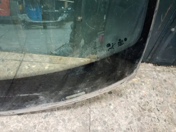 SZYBA OEM etulasi Renault Laguna II:lle image 10