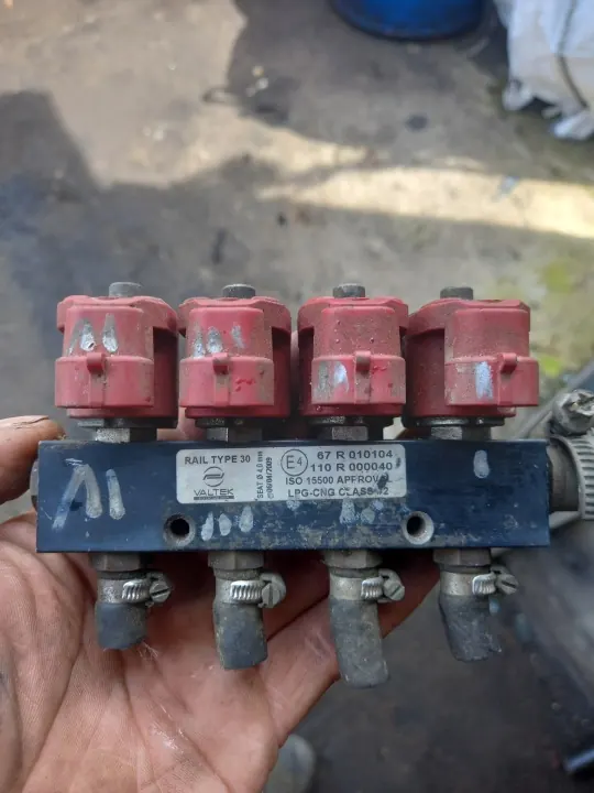Rail de inyectores gas Valtek Type30 67R010104 - 4 piezas image 2
