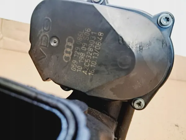 A4 B8 A5 8T 2.7 3.0 TDI Ansaugkrümmer Stellglied 059129712CA image 3