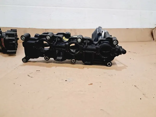 A4 B8 A5 8T 2.7 3.0 TDI Ansaugkrümmer Stellglied 059129712CA image 6