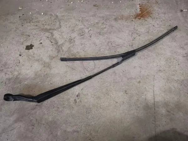 Limpadores dianteiros OEM 23251333 Chevrolet Volt image 2