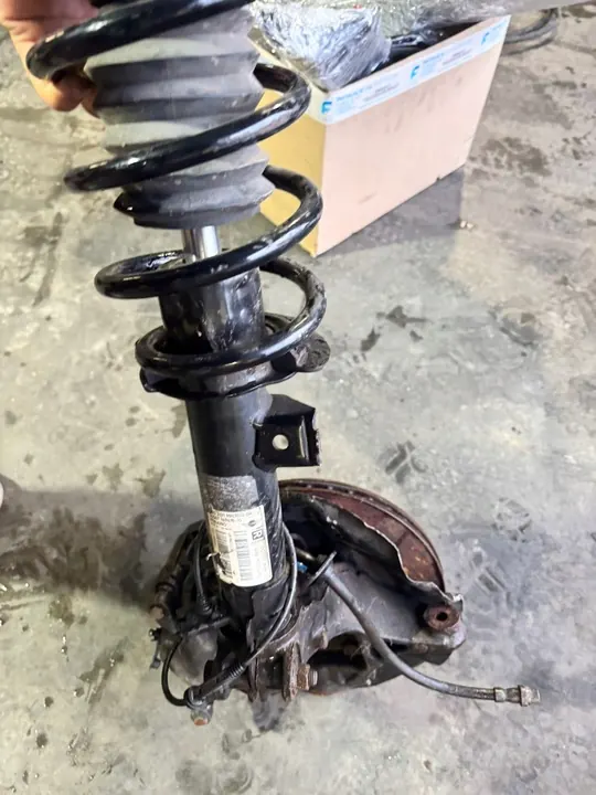 MINI COUNTRYMAN R60 1.6 D McPherson Droit Avant image 6