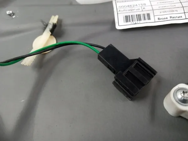 Mercedes A-klass W169 fram höger fönsterreglage OEM 899 image 5