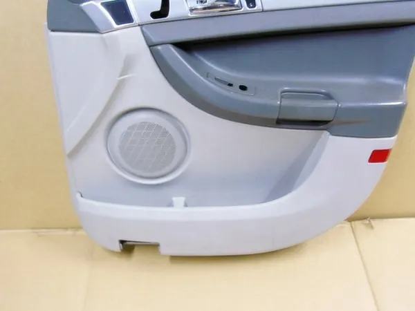 OEM 1GY741D1AA Garniture Porte Avant Droit Chrysler Pacifica image 4