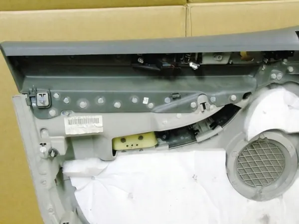 OEM 1GY741D1AA Garniture Porte Avant Droit Chrysler Pacifica image 9