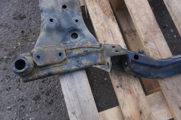 KIA CEED I 2.0 CRDI Suspension Beam 624051H020 image 4