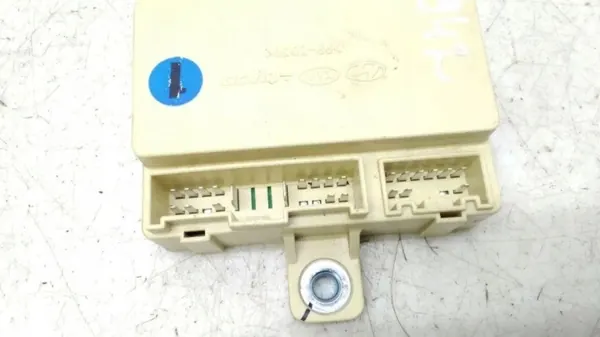 Controlador de cierre central KIA OEM 919401F010 image 5