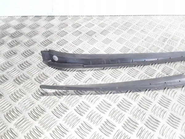 VW OEM 5M0854327 Etulasipeite Käytetty image 3