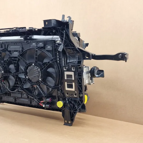 Radiador delantero VW Touareg III 3.0TDI image 10