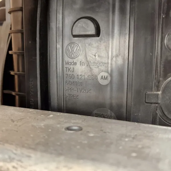 Radiador delantero VW Touareg III 3.0TDI image 4