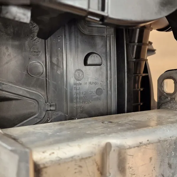 Radiador delantero VW Touareg III 3.0TDI image 6