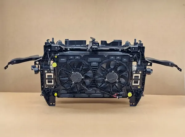 Radiador delantero VW Touareg III 3.0TDI image 9