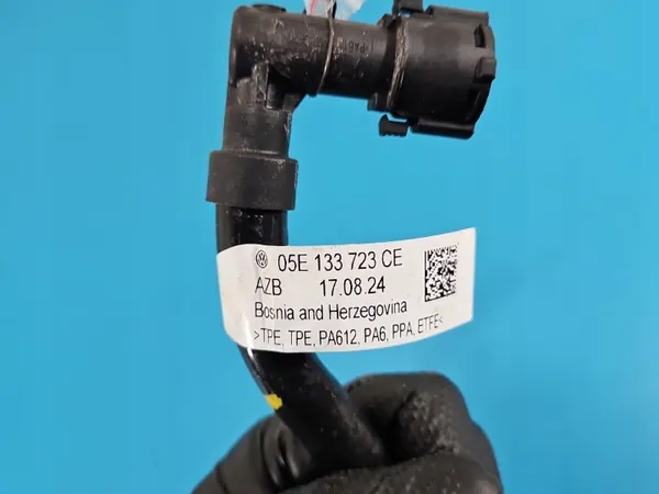 Polttoaineputki OEM 05E133723CE Skoda Octavia IV:lle image 5