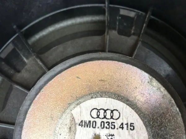 Audi Q7 BOSE Kaiutin Set OEM 4M0035621 Käytetty image 7