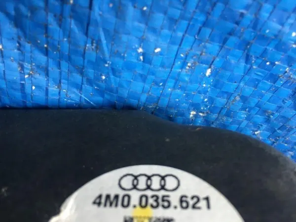 Audi Q7 BOSE Kaiutin Set OEM 4M0035621 Käytetty image 8