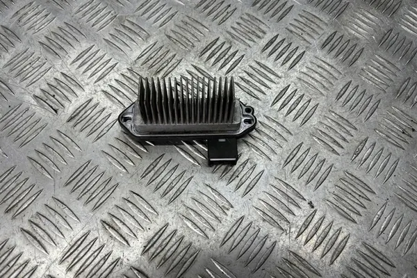 Relé de ventilador de calefacción MAZDA 3 (BK) 1.6L Diesel image 2