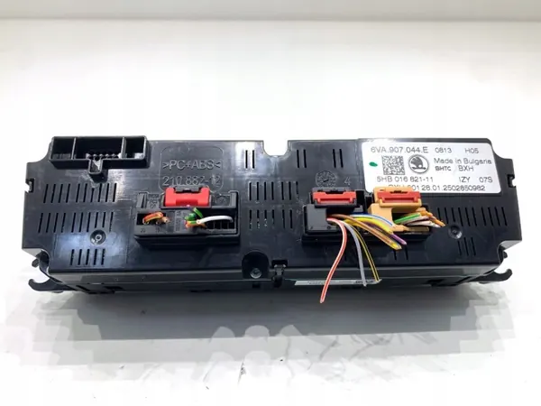 Ventilationskontrollpanel Skoda Kamiq 6VA907044E image 3