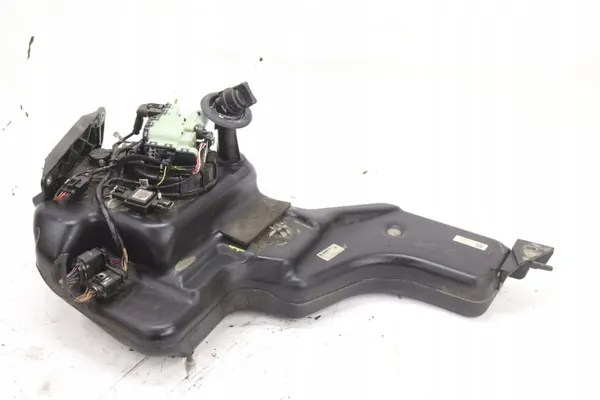 OEM 7N0131877C AdBlue-säiliö SEAT Alhambra II:lle image 2