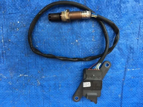 Sensor NOX Mercedes OEM A0009055713 para Clase E W213 image 2